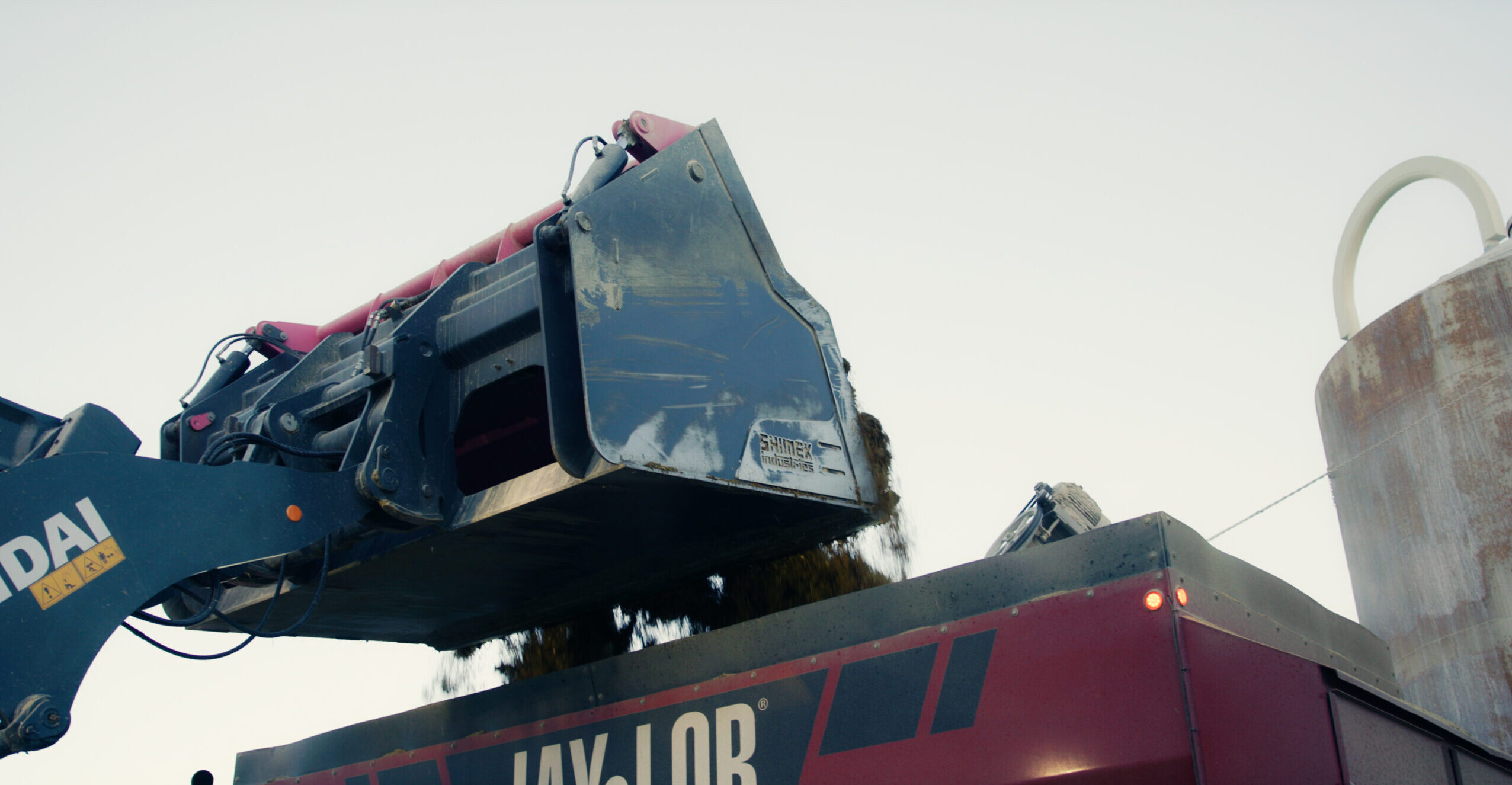 Extending the Life of Your Vertical TMR Mixer: How a Shimek Bucket Can Help