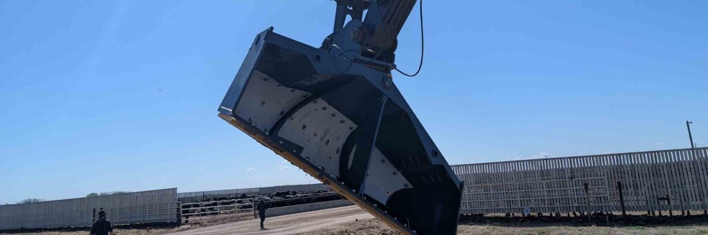 Tilt Bucket for Cattle Feeders – Shimek Industries